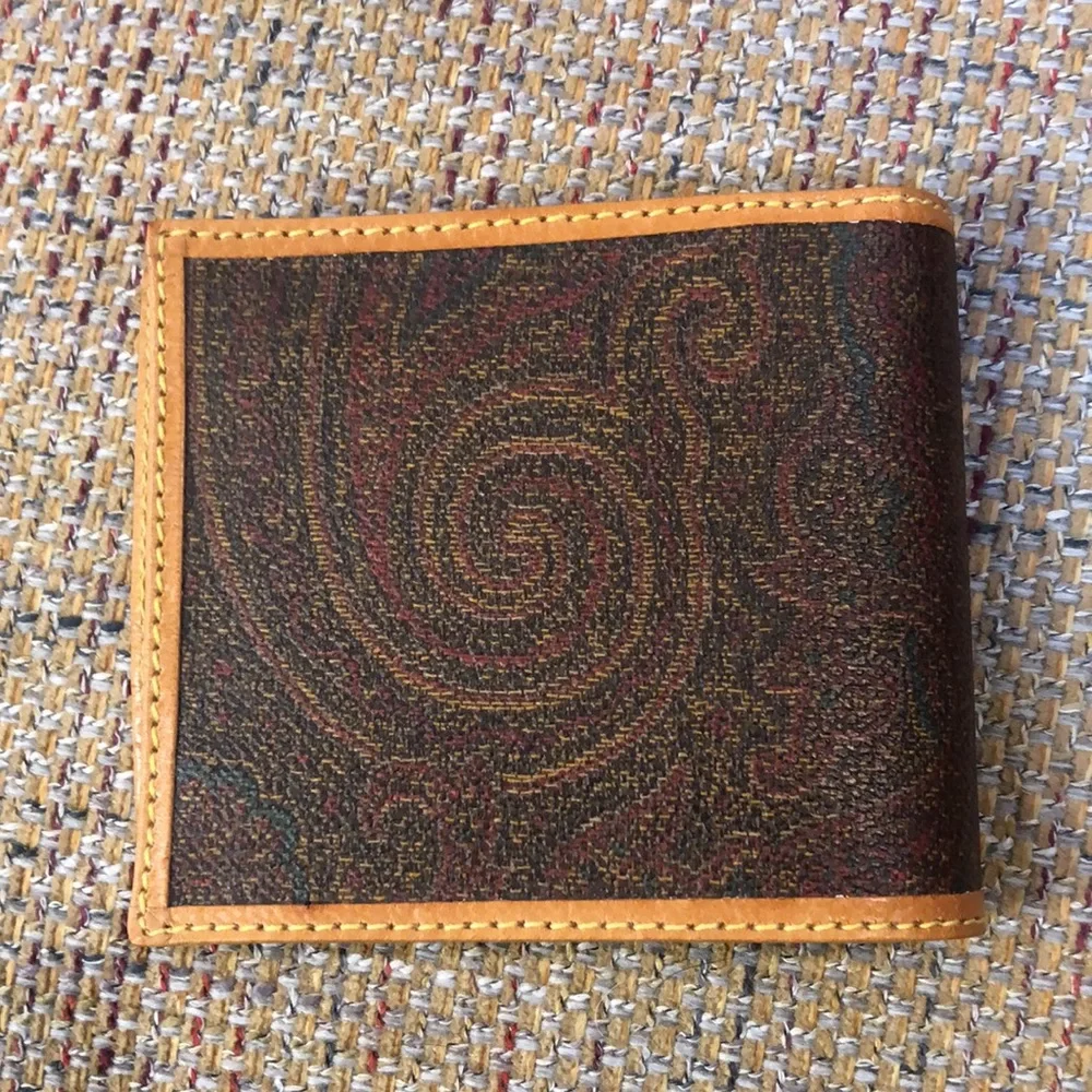 ETRO Milano Red Paisley NWOB Coated Canvas Vachetta Bifold Wallet